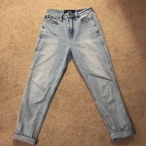 light wash hollister mom jeans